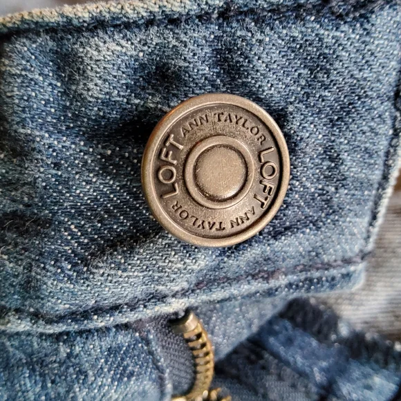 Shorts denim Sz 6  waist 17"  'Original' Loft Ann Taylor - Picture 3 of 12